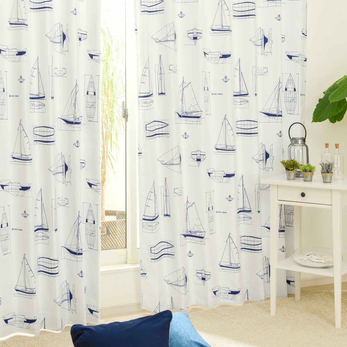 西海岸風ヨット柄3級遮光カーテン セイルボード（D-1508)｜カーテン