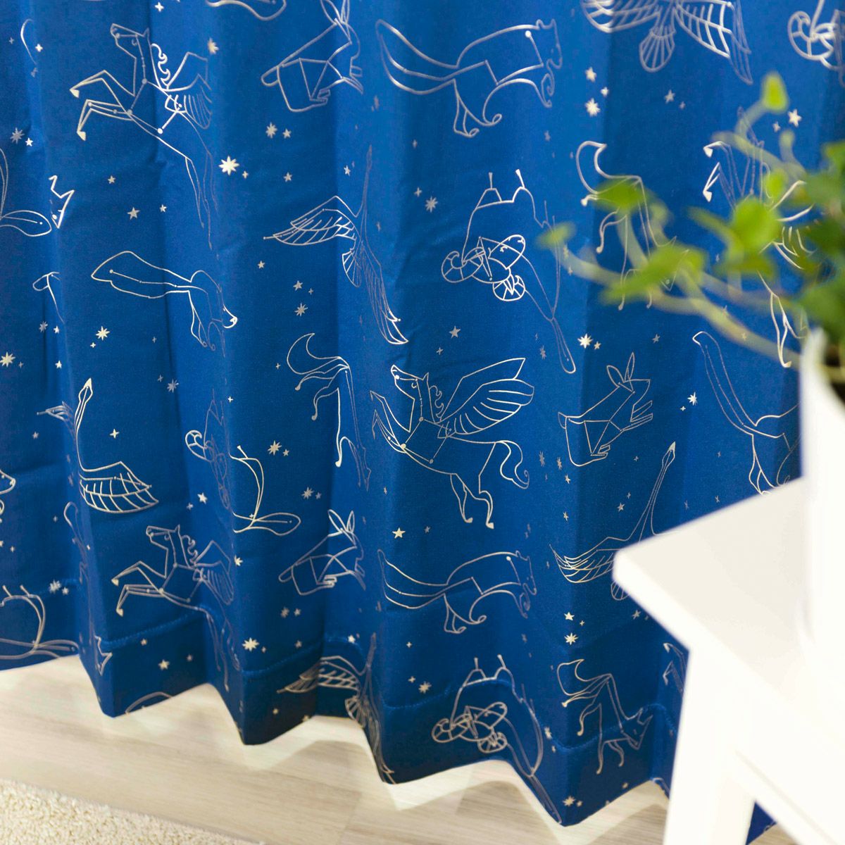 星座柄プリントカーテン ペガサス（D-0836）｜カーテン通販専門店