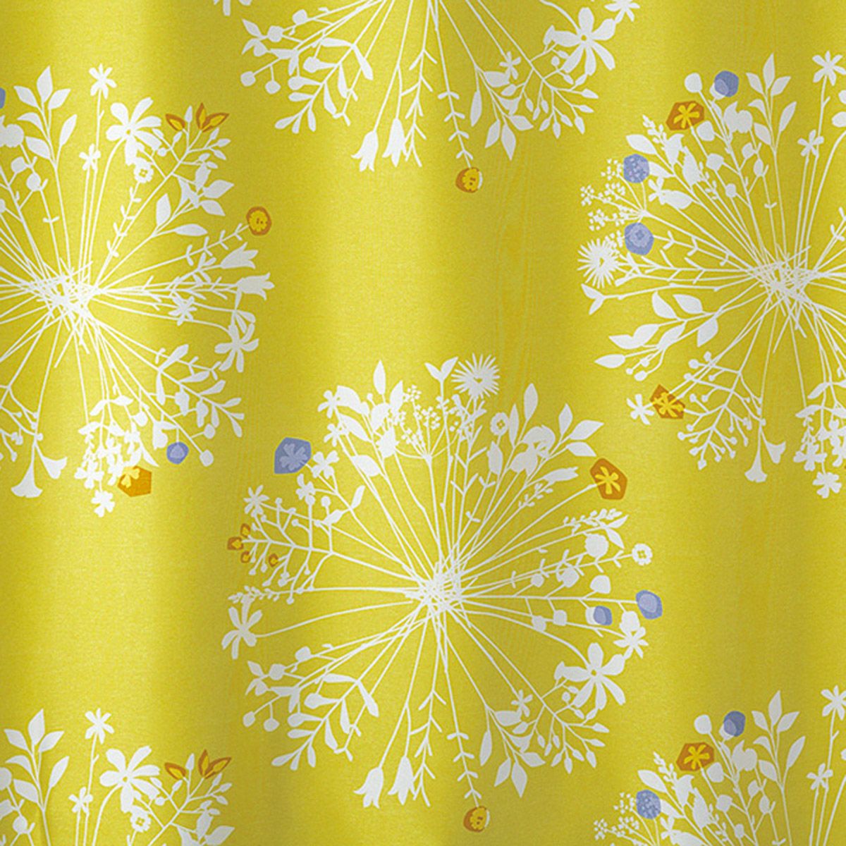 繊細なボタニカルデザインの2級遮光カーテン フロリ（D-1196