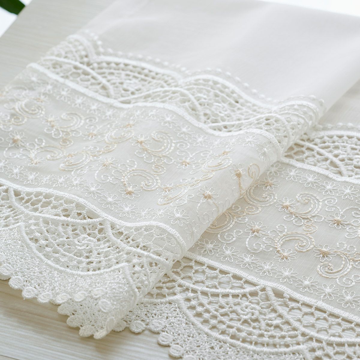 000000015360-02.jpg?size=l&w=