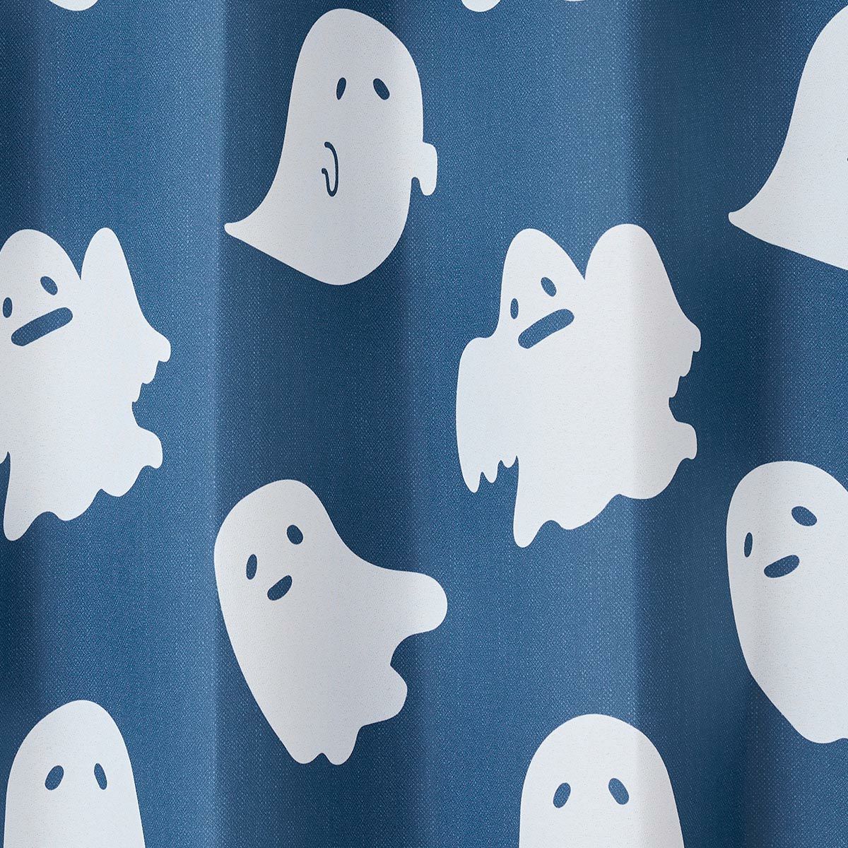 子供部屋に！かわいらしい「おばけ」をデザインした2級遮光カーテン