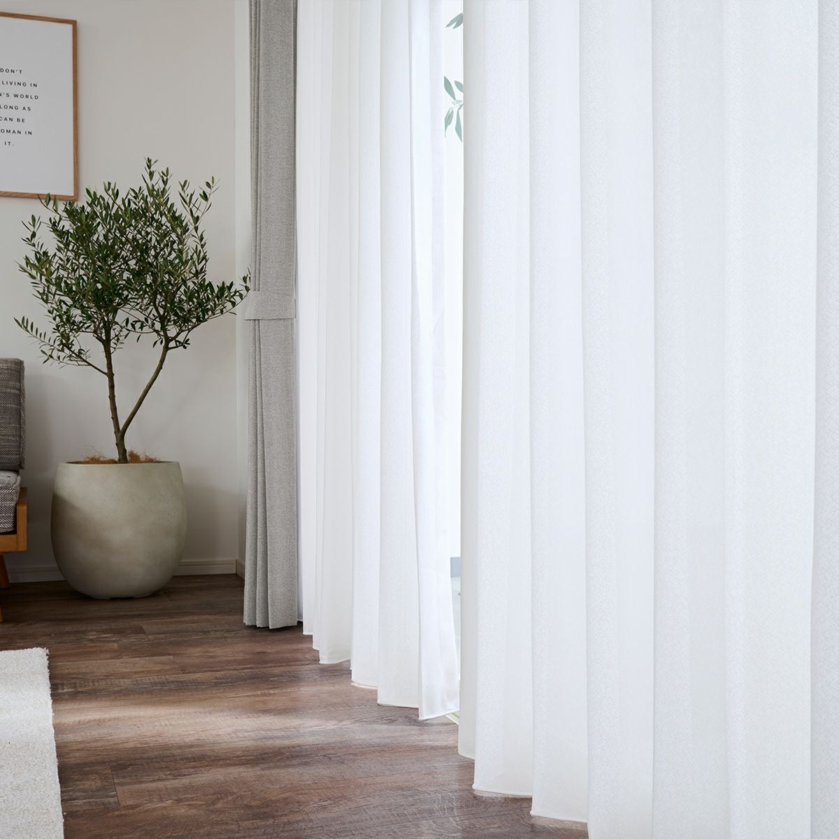 000000015916-04.jpg?size=l&w=