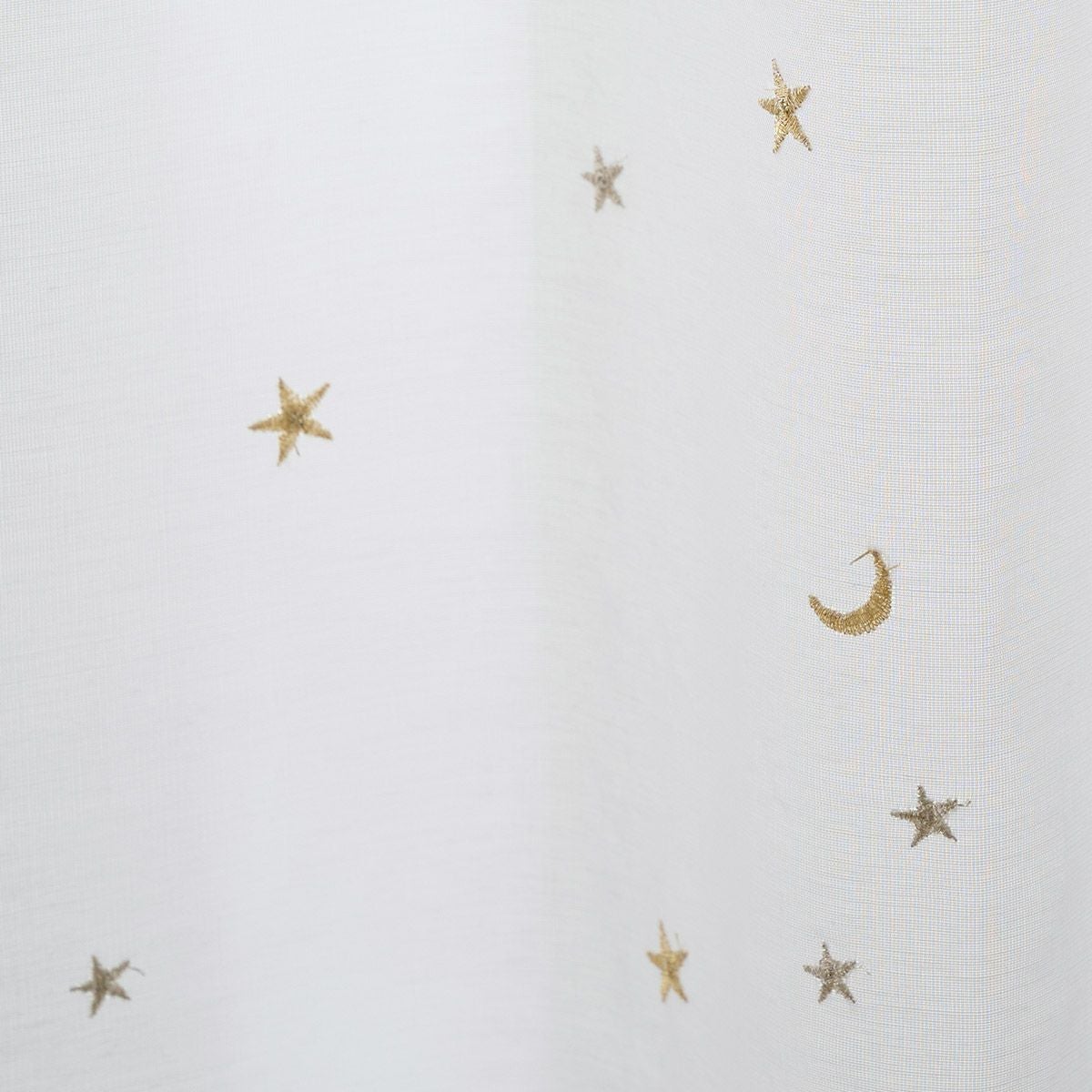 キラキラ輝く星と月がおしゃれな刺繍レースカーテン スターリット