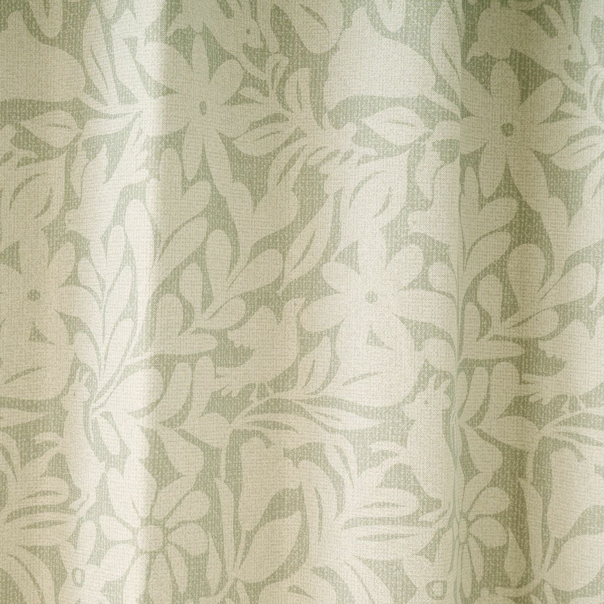 北欧テイストの花と小鳥のシルエット柄が大人モダンな1級遮光カーテン