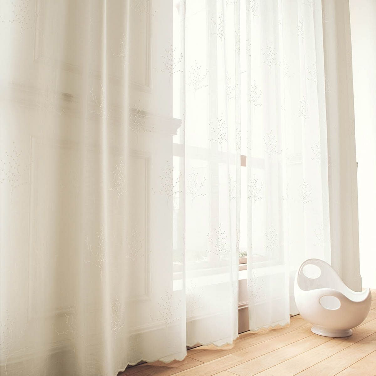 大人ナチュラルなインテリアに！木の柄がおしゃれなトルコ刺繍レースカーテン　ミーテ（L-8205)